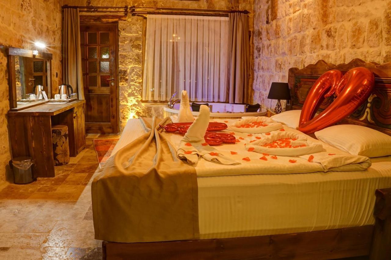Dionysos Cave Cappadocia Hotel Юргюп Екстериор снимка